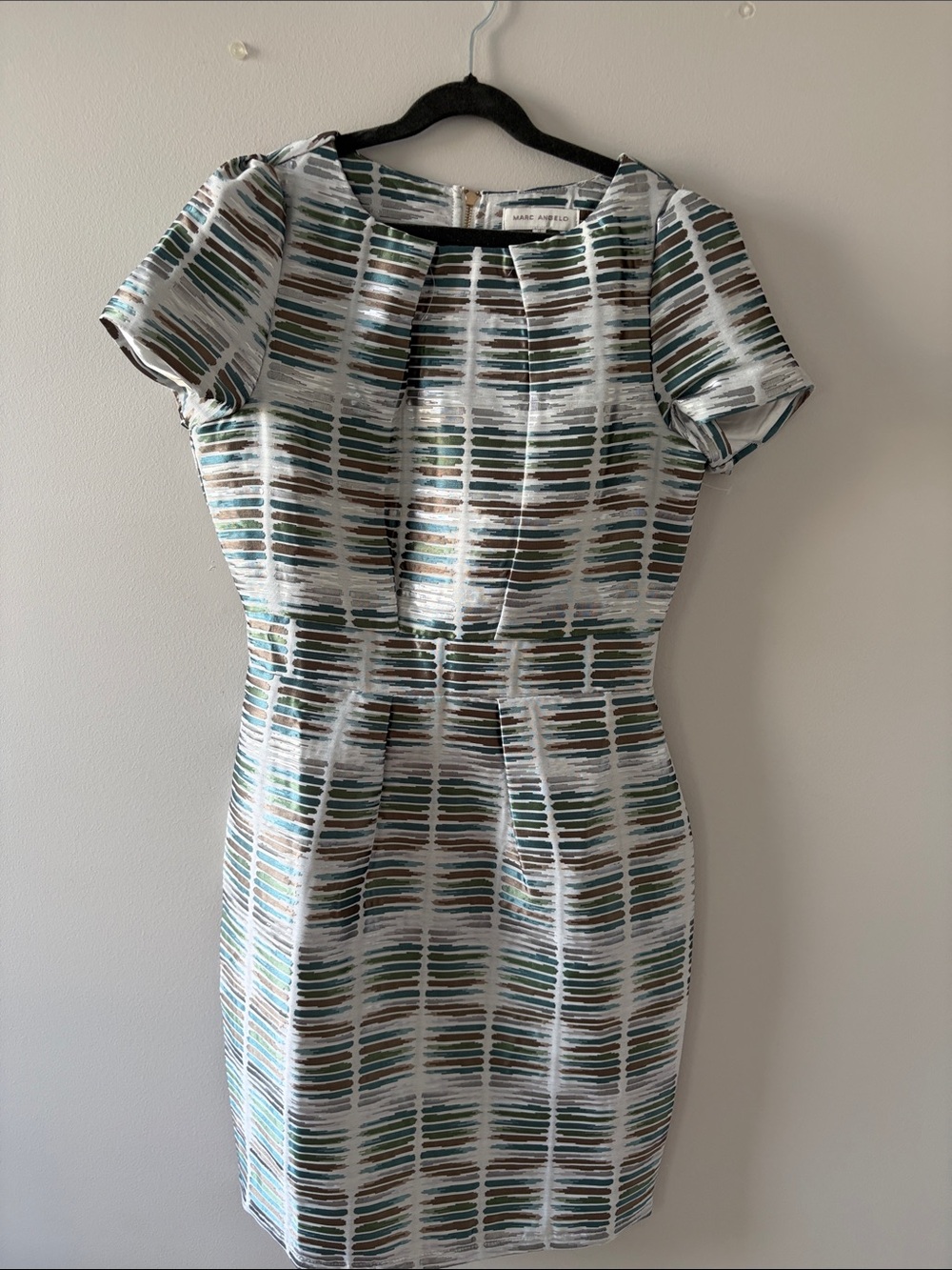 Striped Short-Sleeve Sheath Dress in Green and White